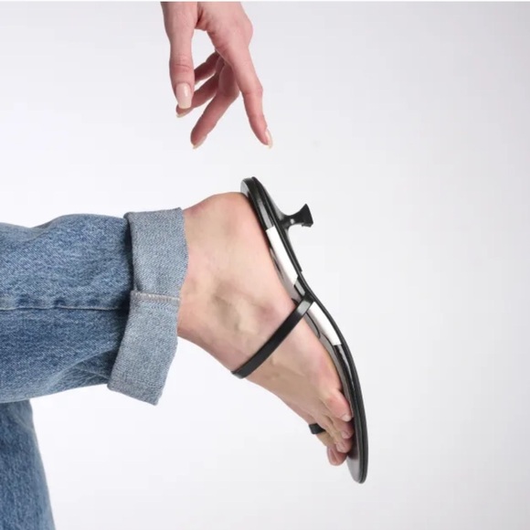 Jeffrey Campbell Free People Phosphorus Toe Ring Kitten Heel Sandals Size 8.5 - Picture 2 of 12